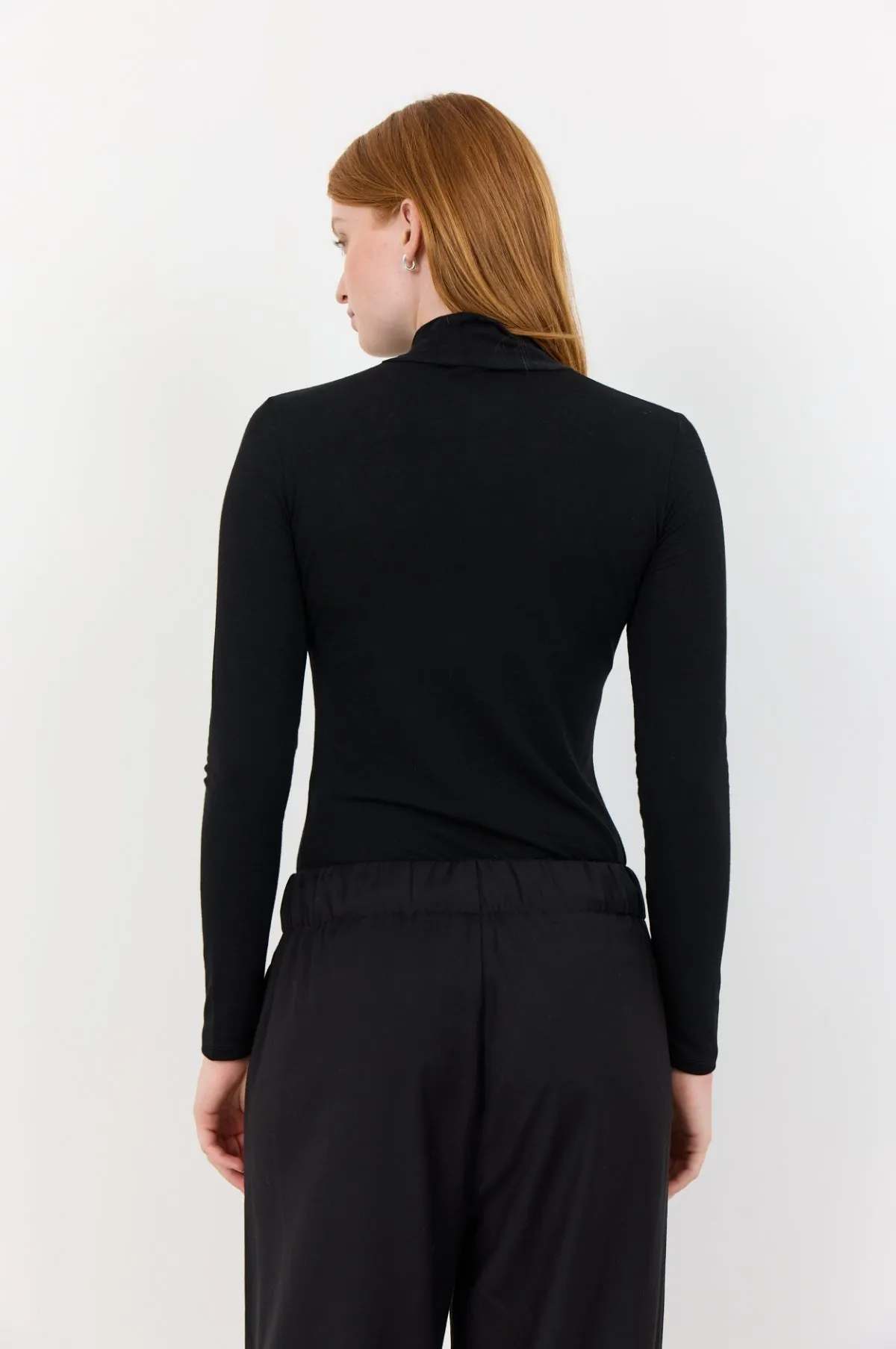 Josephine Roll Black