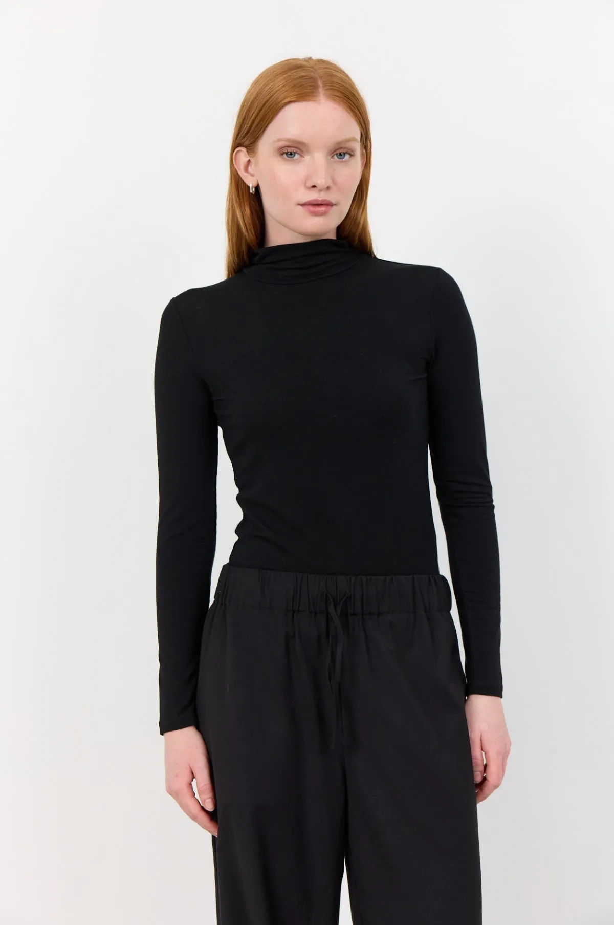 Josephine Roll Black